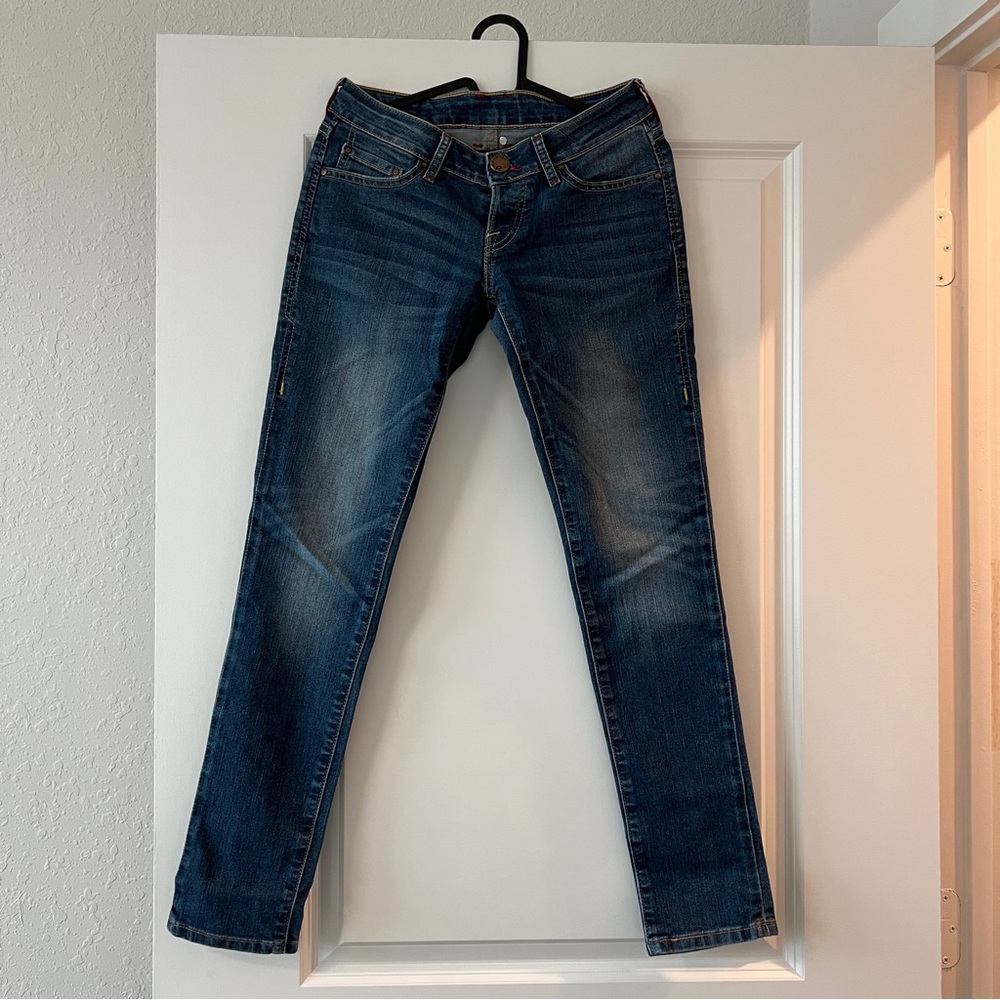 Levi’s Low-waist Denim